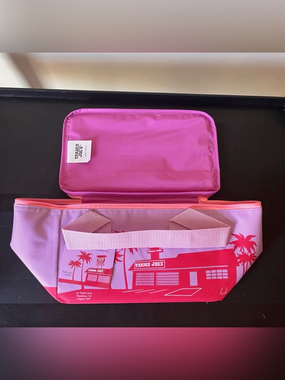 Trader Joe’s 2026! New Mini Insulated Bags Summer 6 Fun Colors - Picture 5 of 16